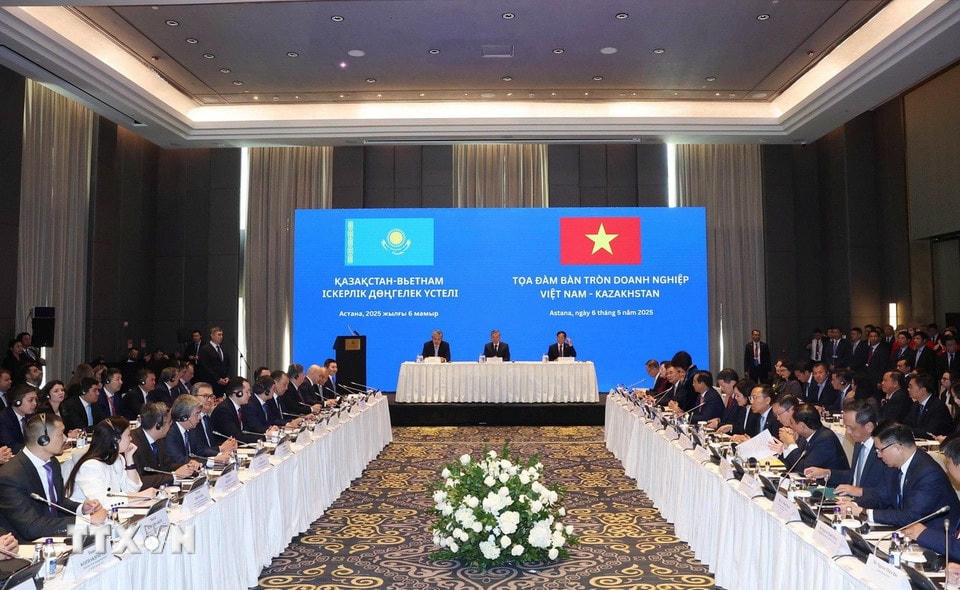 Tổng Bí thư Tô Lâm dự Toạ đàm bàn tròn doanh nghiệp Việt Nam-Kazakhstan. (Ảnh: Thống Nhất/TTXVN)