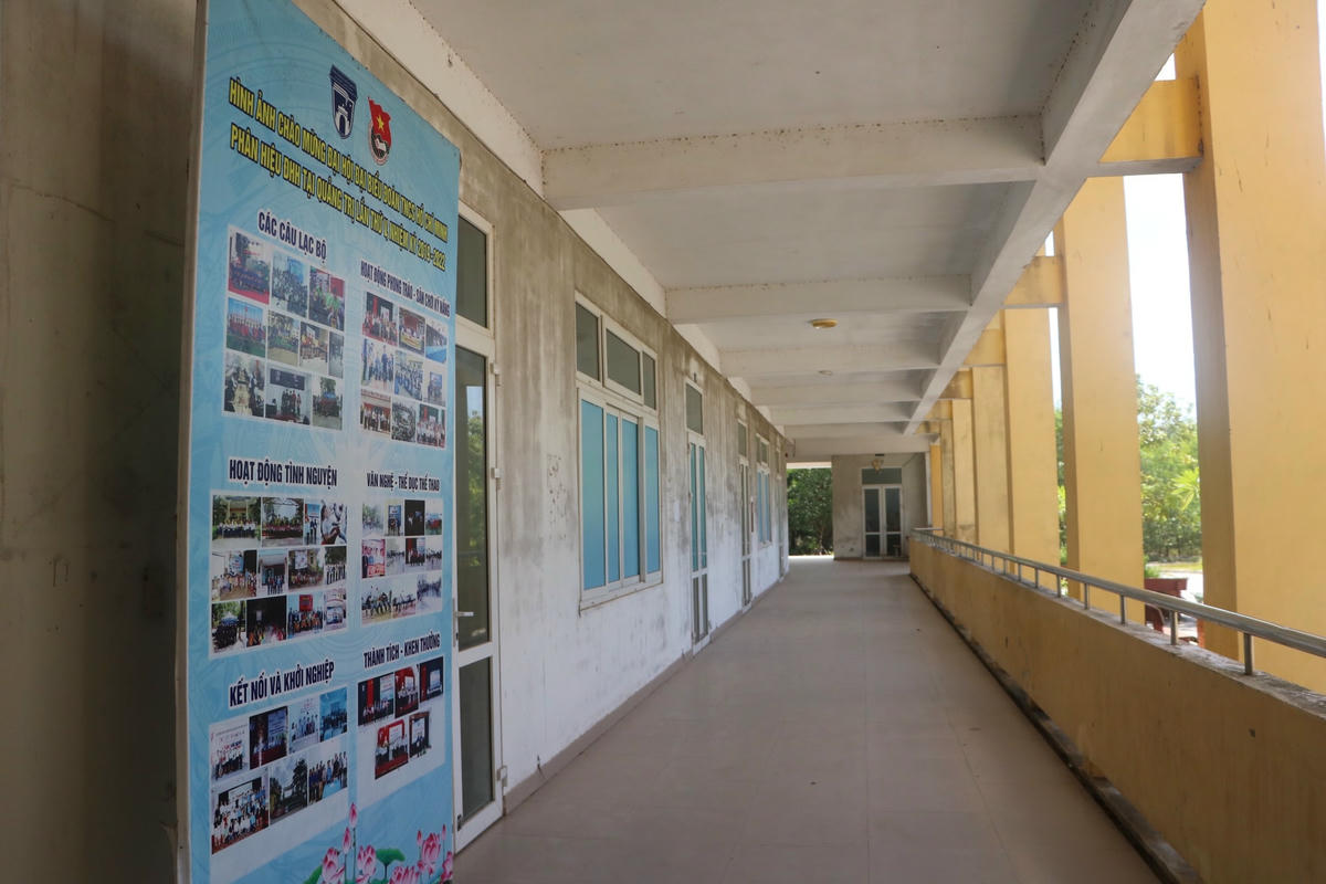 Theo thống kê, hiện nay Phân hiệu Đại học Huế tại Quảng Trị đang có 73 sinh viên chính quy; 72 sinh viên đang học liên thông, văn bằng 2; 430 sinh viên, học viên thuộc các lớp hợp tác (353 học viên cao học, 77 sinh viên học văn bằng 2).