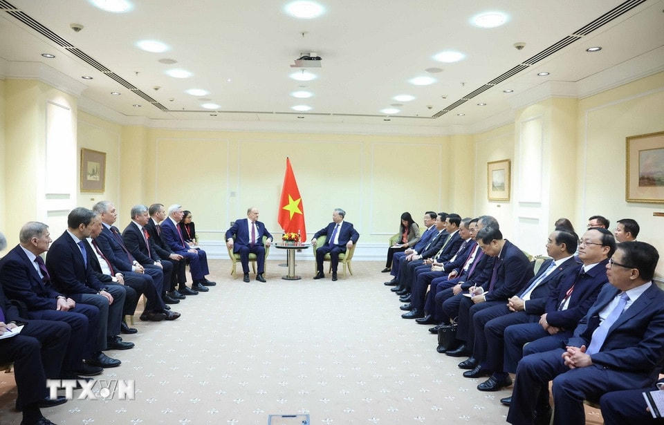 Tổng Bí thư Tô Lâm tiếp Chủ tịch Đảng Cộng sản Nga Gennady Zyuganov. (Ảnh: Thống Nhất/TTXVN)