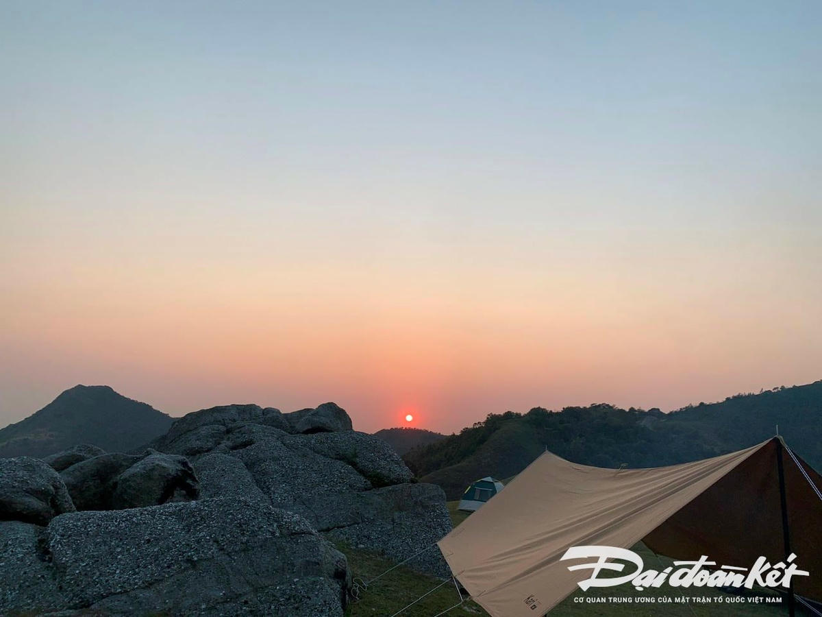 z6549652738590_6d7bae70837bcf76a58d0a79ff3fab42 (1)