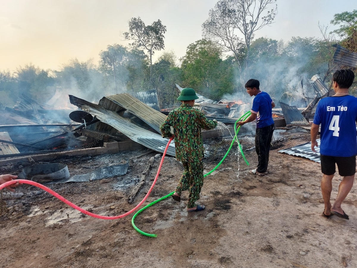 Ước tính, vụ cháy nhà gây thiệt hại hơn 500 triệu đồng.
