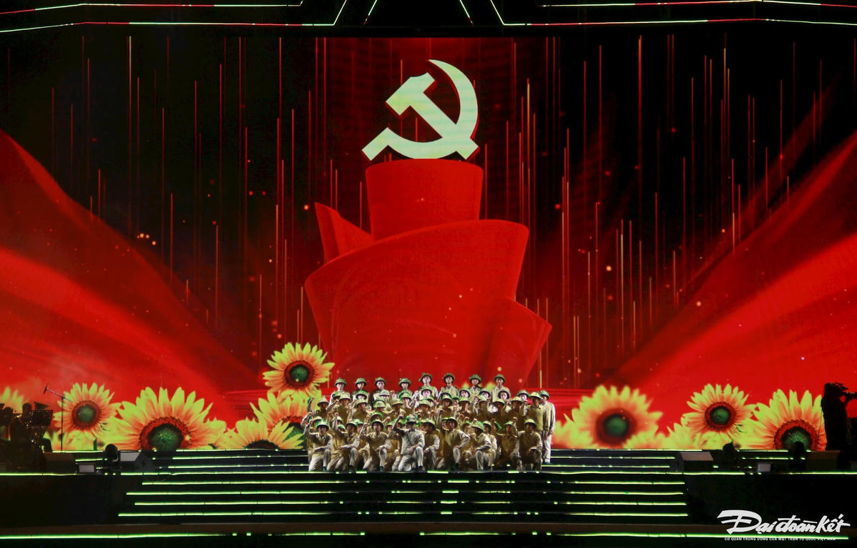 Với thời lượng 100 phút, chương trình nghệ thuật chính luận 