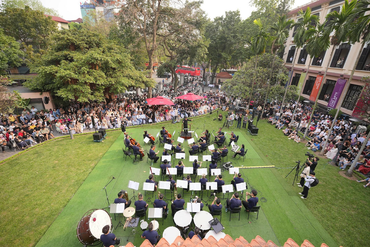 bai chinh - anh chinh