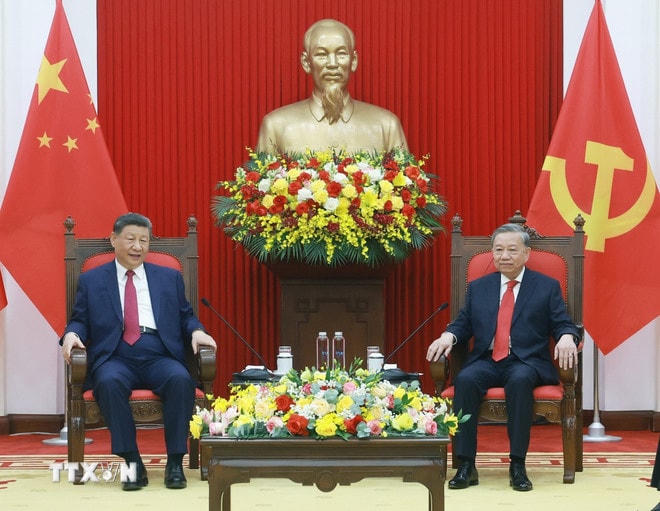 Tổng Bí thư Tô Lâm gặp hẹp Tổng Bí thư, Chủ tịch nước Trung Quốc Tập Cận Bình. (Ảnh: Doãn Tấn/TTXVN) ttxvn-tong-bi-thu-vietnam-trung-quoc-gap-hep-2.jpg