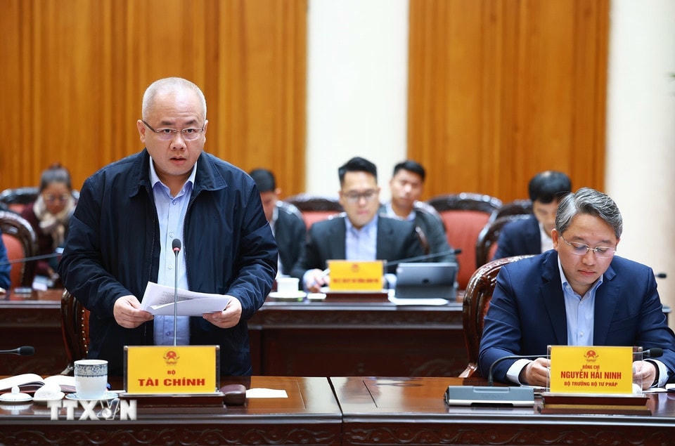 Thứ trưởng Bộ Tài Chính Đỗ Thành Trung phát biểu. (Ảnh: Dương Giang/TTXVN)