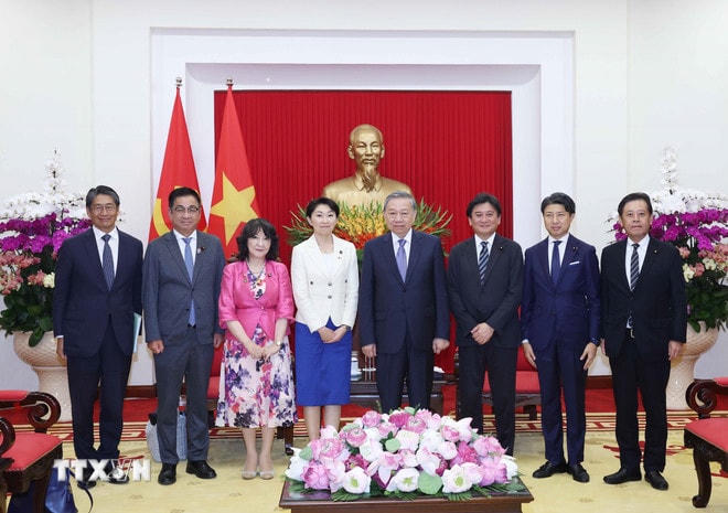 ttxvn-tong-bi-thu-to-lam-tiep-doan-dai-bieu-lien-minh-nghi-si-huu-nghi-nhat-ban-viet-nam-obuchi-yuko-6.jpg