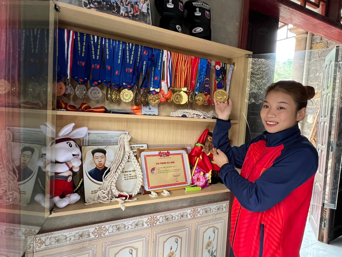 Phương Thuỷ khoe