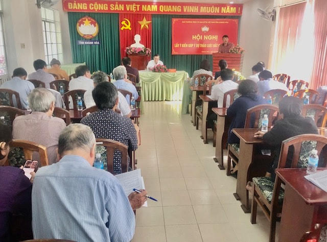 Hội nghị lấy ý kiến góp ý dự thảo Luật Đất đai( sử đổi) tỉnh Khánh Hòa.