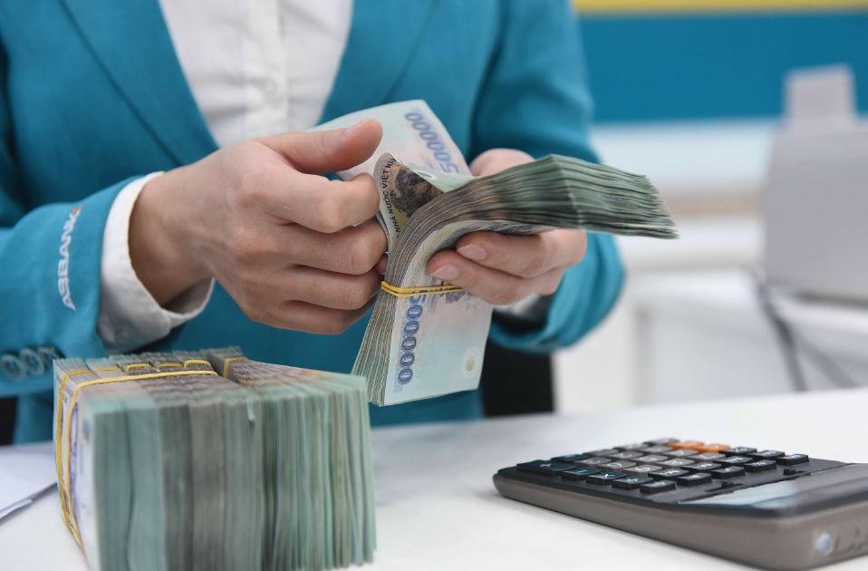 Việc đẩy mạnh cho vay trực tuyến của một số ngân hàng thương mại hiện nay là hợp với xu thế phát triển của nền kinh tế trong nước cũng như phương hướng mà NHNN đưa ra. Ảnh minh họa