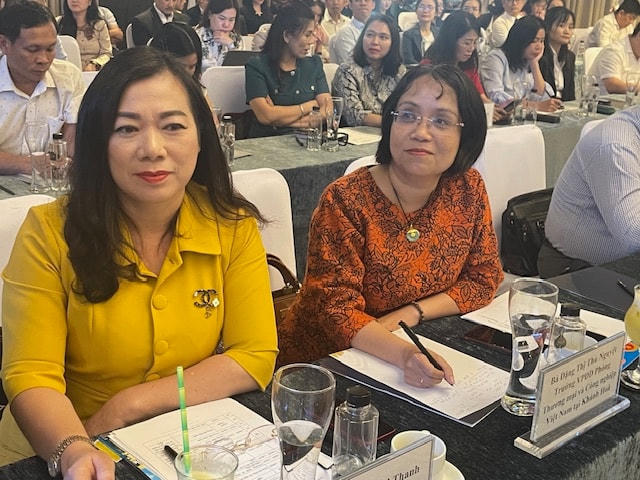 Các đại biểu tham dự hội nghị.