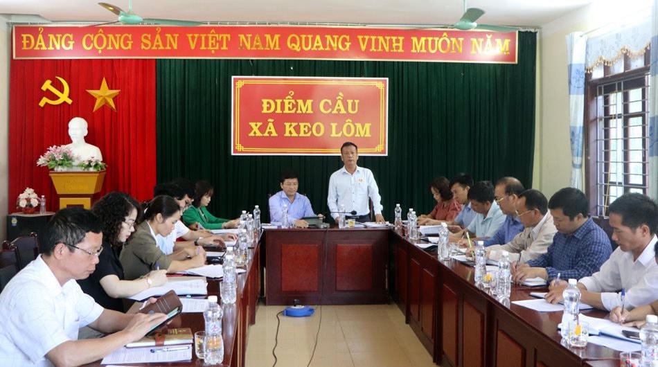 truong-ban-dan-toc-hdnd-tinh-dien-bien-ong-mua-thanh-son-phat-bieu-tai-buoi-lam-viec-voi-ubnd-xa-keo-lom-huyen-dien-bien-dong.jpg
