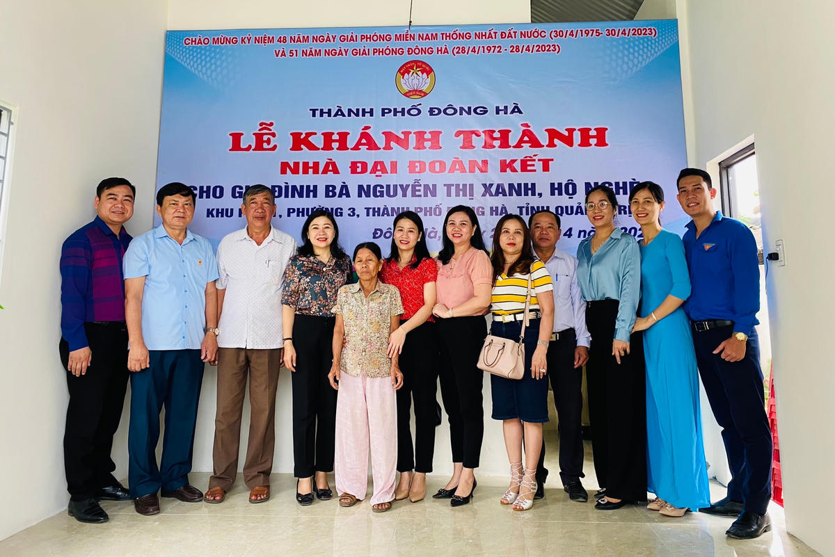 Ngôi nhà được khánh thành trong tháng Tư lịch sử.