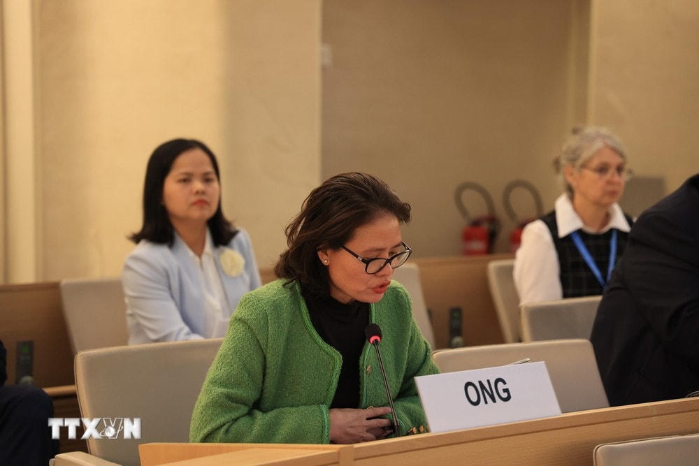 Bà Nguyễn Thúy Hiền - Phó Giám đốc Trung tâm Phụ nữ và Phát triển, phát biểu tại sự kiện. (Ảnh: Anh Hiển/TTXVN) ttxvn-nhan quyen.JPG