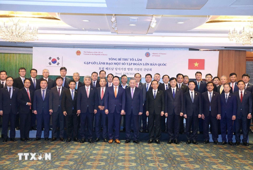 Tổng Bí thư Tô Lâm gặp gỡ lãnh đạo một số Tập đoàn lớn của Hàn Quốc. (Ảnh: Thống Nhất/TTXVN)