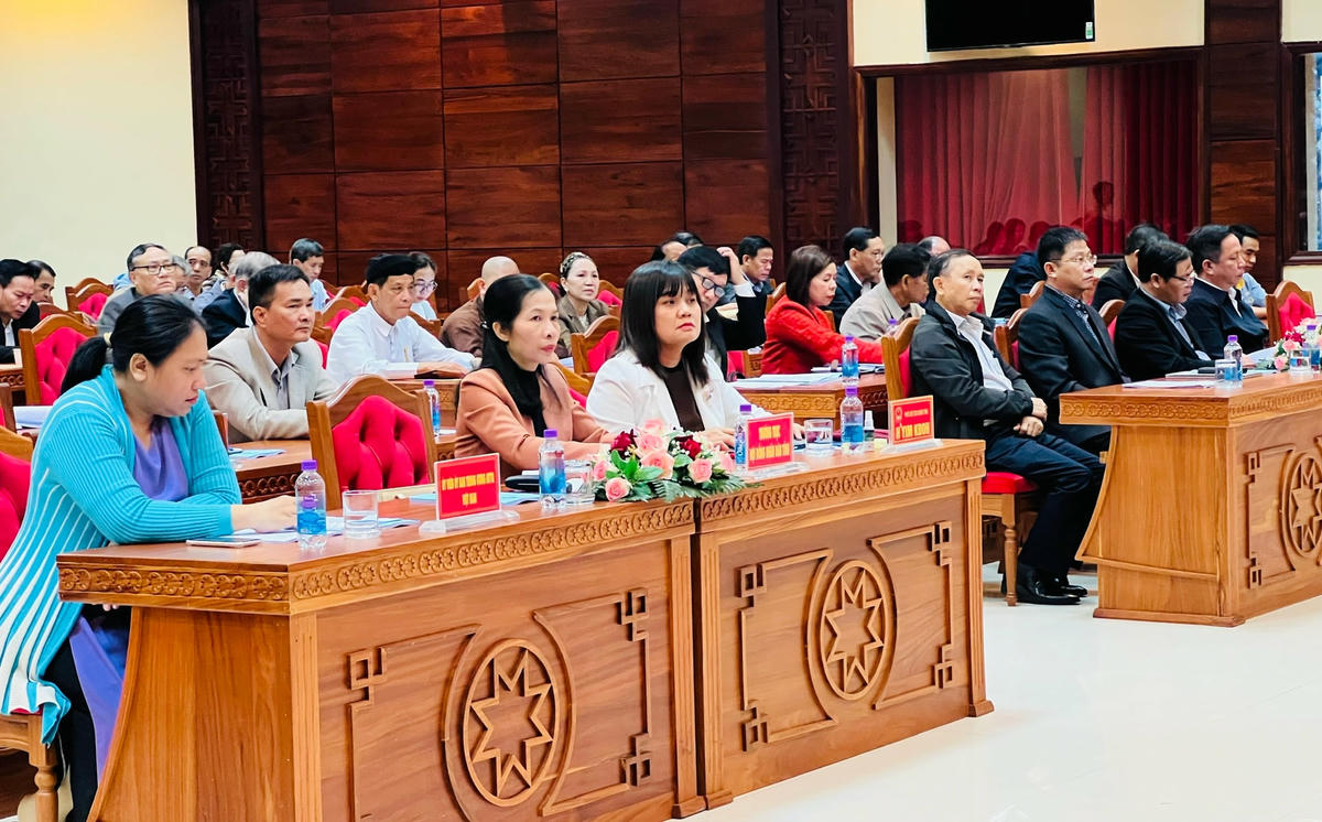 Các đại biểu về dự Hội nghị.