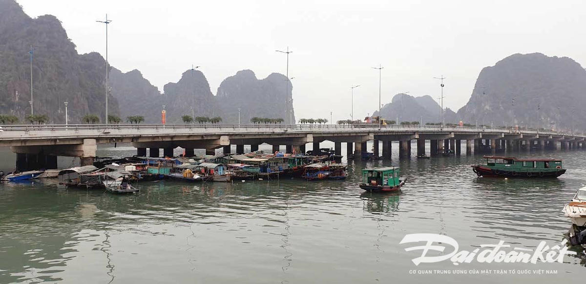 Khu vực cầu Bài Thơ, nơi thường xuyên bị mùi hôi thối