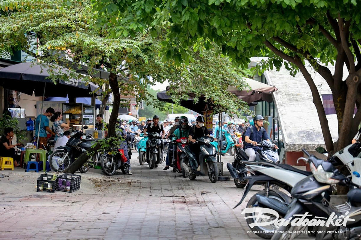 xe_ôm_công nghê- lê khanh26