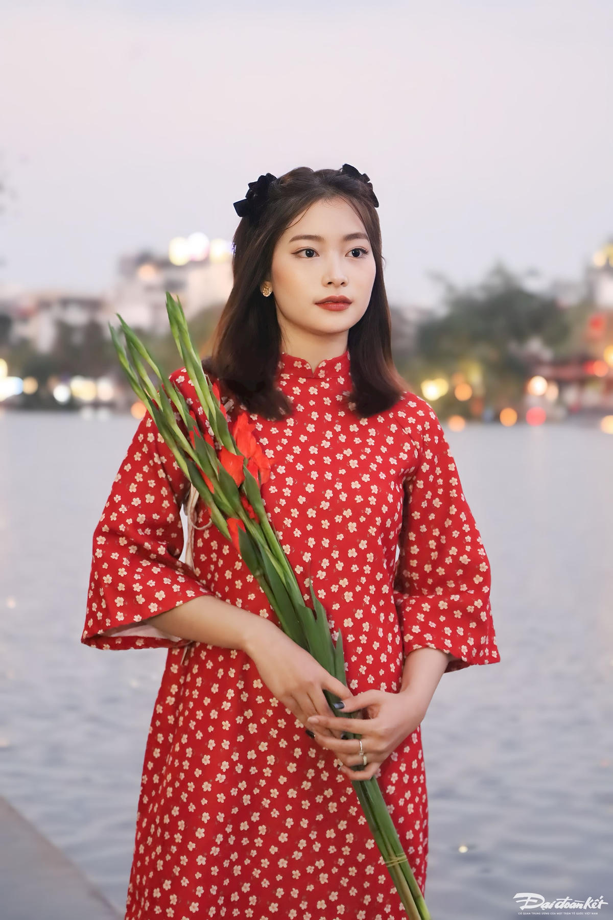 W_nang_tho_mac_ao_dai-le-khanh1.jpg