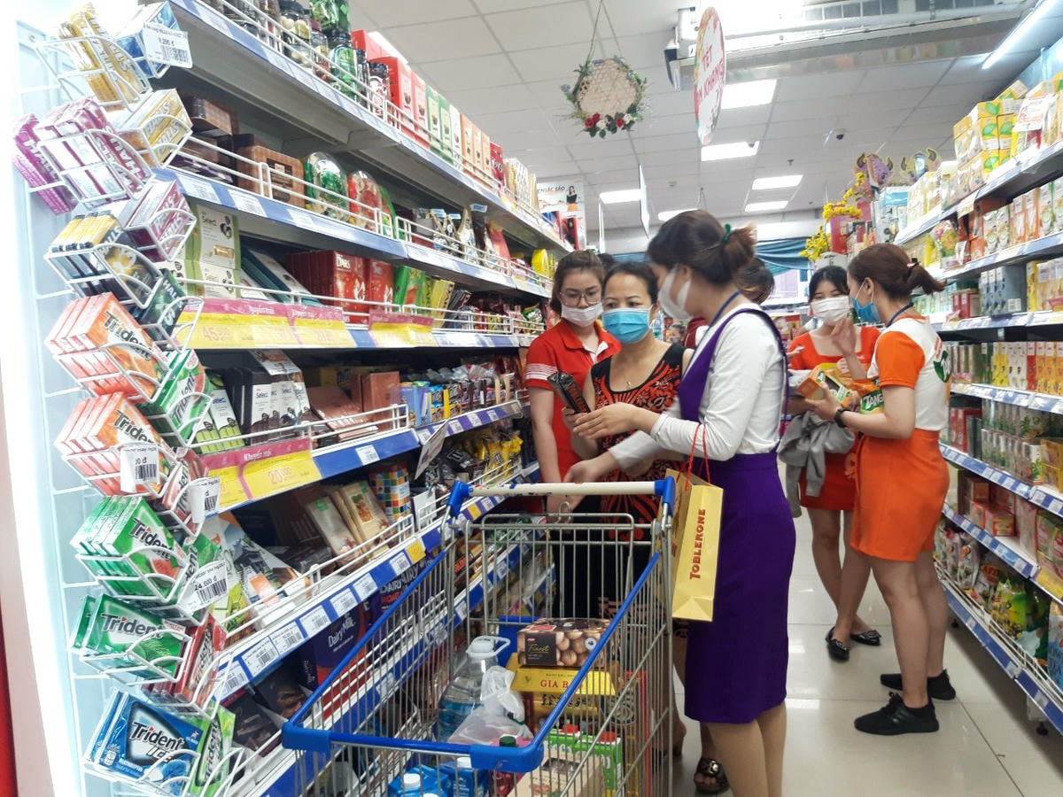 Ngành bán lẻ cũng ghi nhận những tăng trưởng đáng kể so với trước.