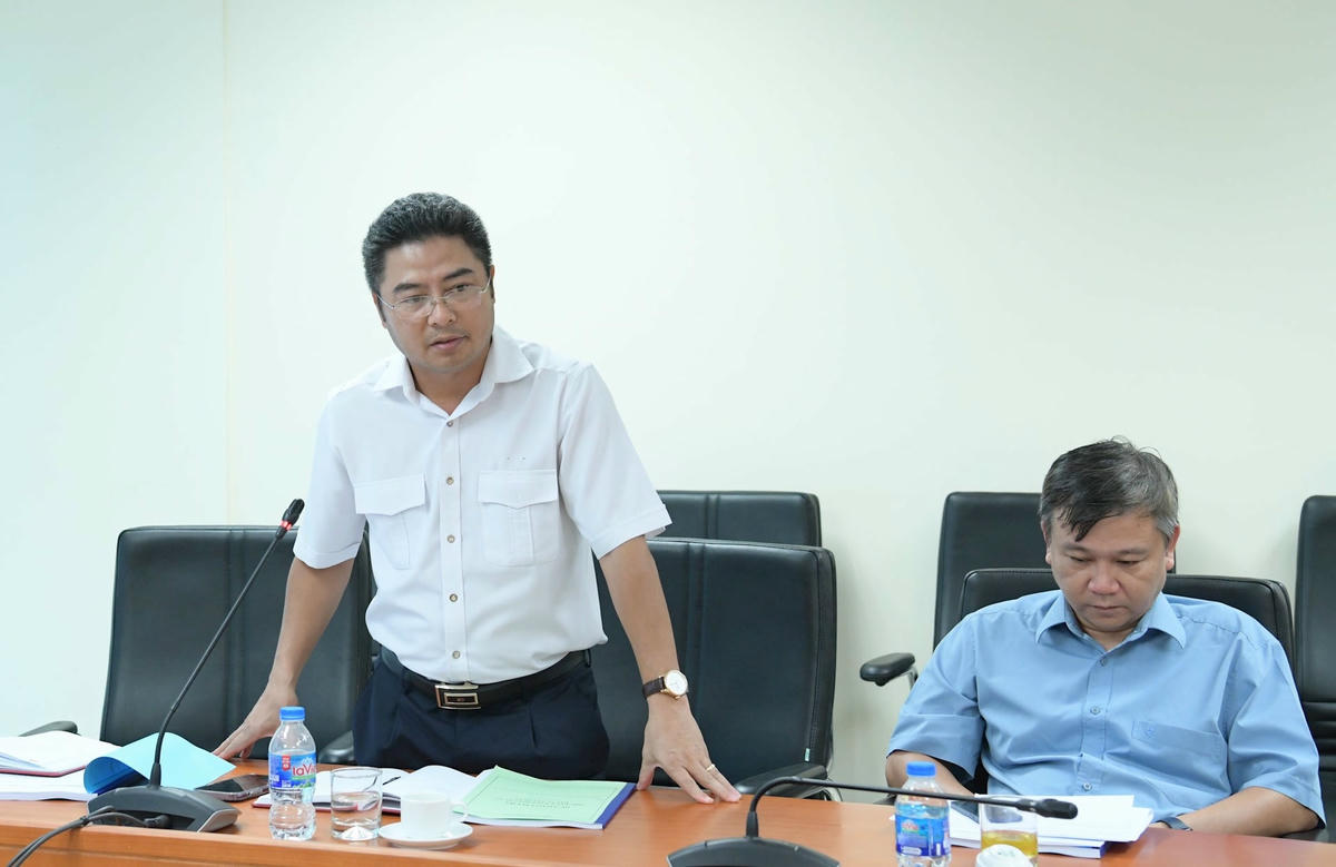 Kiểm toán trưởng KTNN chuyên ngành IV Vũ Thanh Hải đánh giá hệ thống câu hỏi sau khi được rà soát, bổ sung đã bám sát thực tiễn hoạt động của Ngành và nhu cầu cập nhật kiến thức của kiểm toán viên. Ảnh: Nguyễn Ly