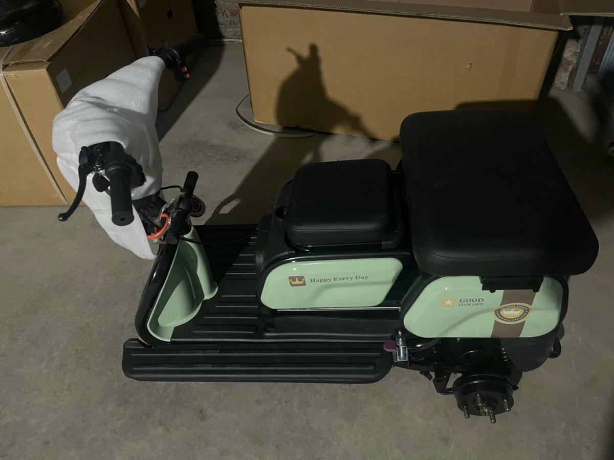 Phát hiện hơn 100 chiếc xe điện nghi nhập lậu ddk