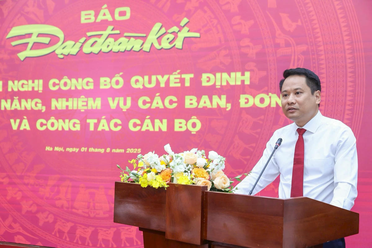 Tổng biên tập Trương Thành Trung phát biểu tại Hội nghị. Ảnh Quang Vinh