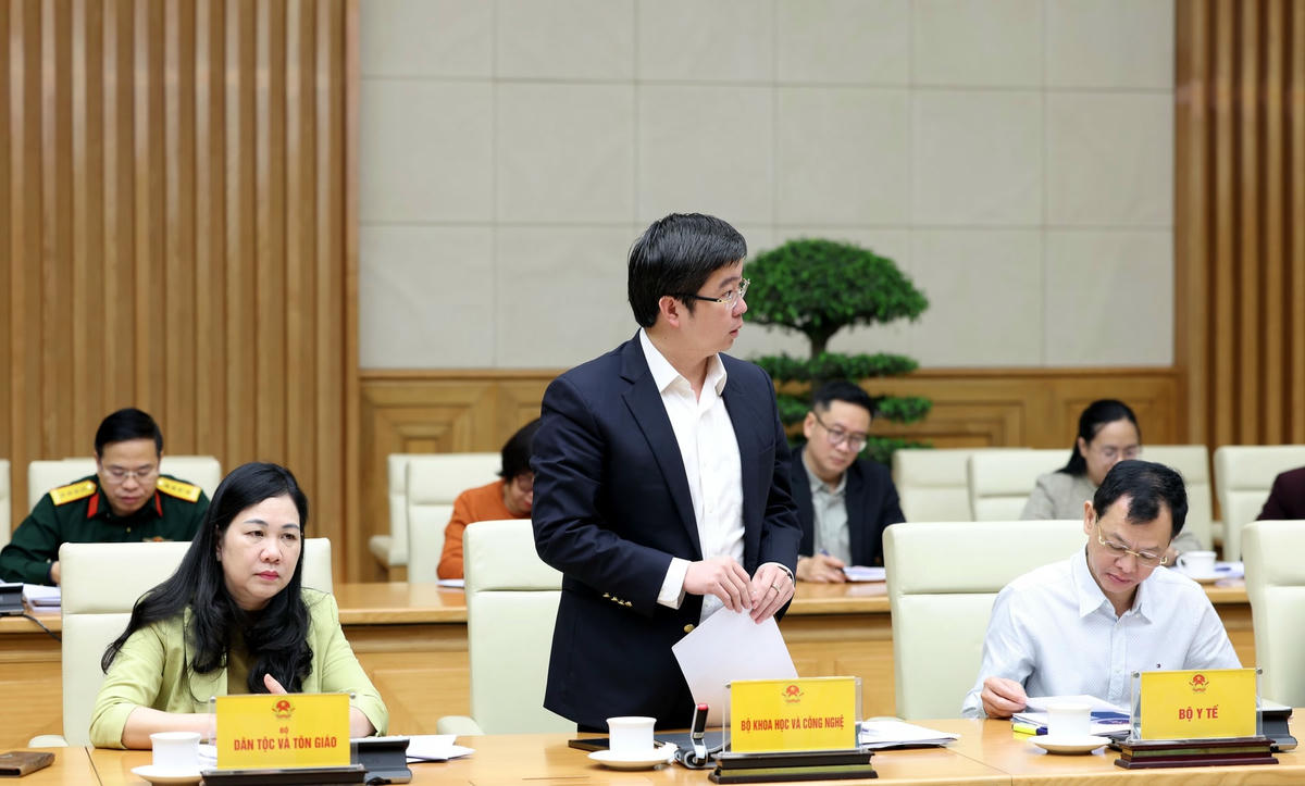 Khẩn trương hoàn thiện các văn bản về tổ chức bộ máy sẽ trình Quốc hội tại Kỳ họp thứ 9 tới- Ảnh 4. Khẩn trương hoàn thiện các văn bản về tổ chức bộ máy sẽ trình Quốc hội tại Kỳ họp thứ 9 tới- Ảnh 4.