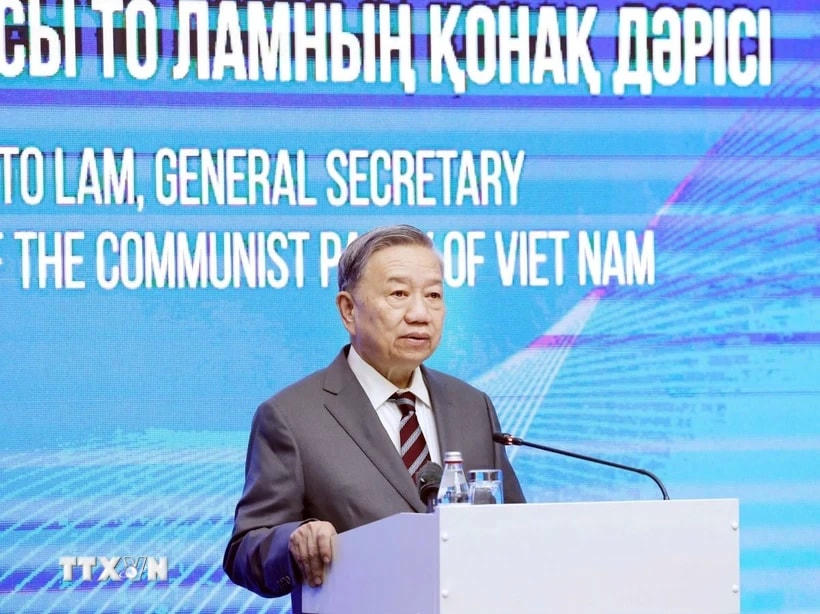 Tổng Bí thư Tô Lâm phát biểu về chính sách tại Học viện Hành chính Công trực thuộc Tổng thống Kazakhstan. (Ảnh: Thống Nhất/TTXVN)