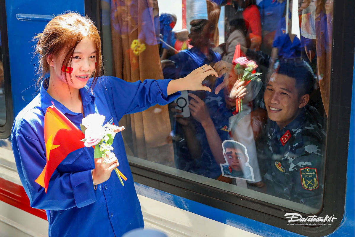 Những tình cảm ấm áp dành cho các chiến sĩ.