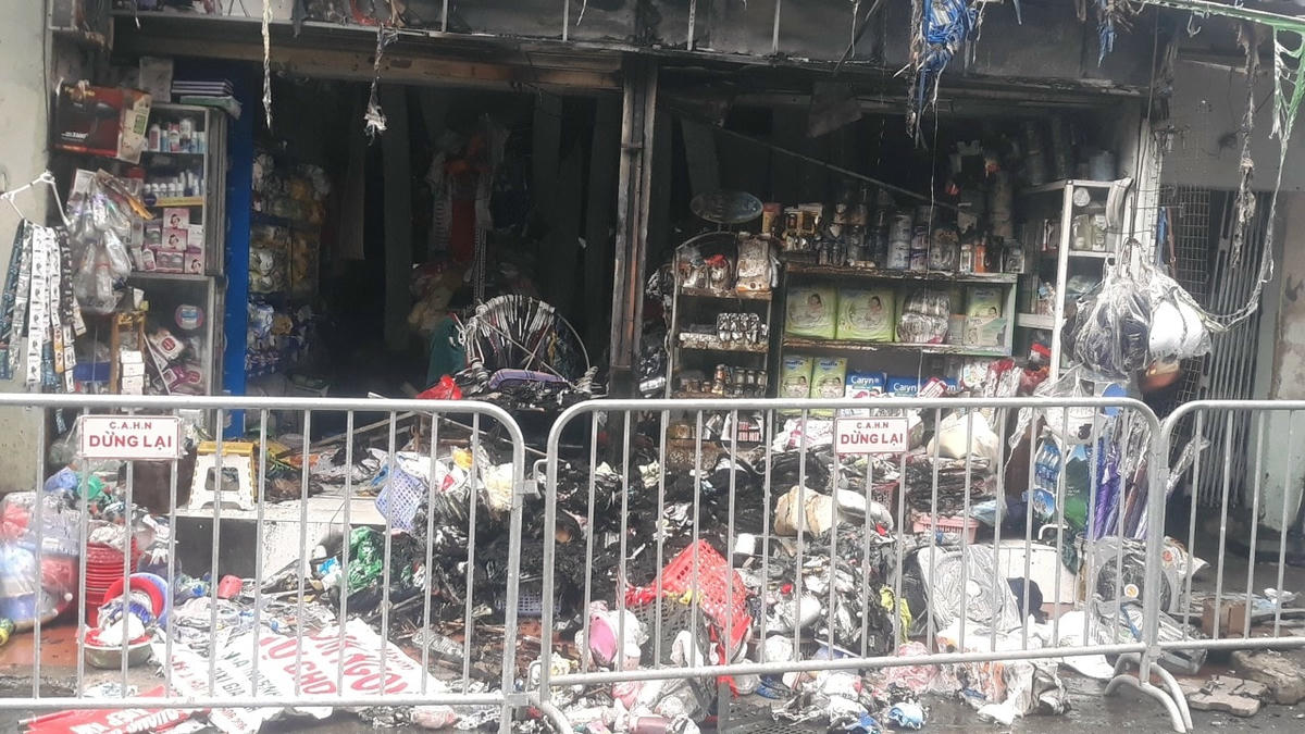 Bước đầu xác định vụ cháy không gây thiệt hại về người nhưng các tài sản trong nhà đã bị thiêu rụi.