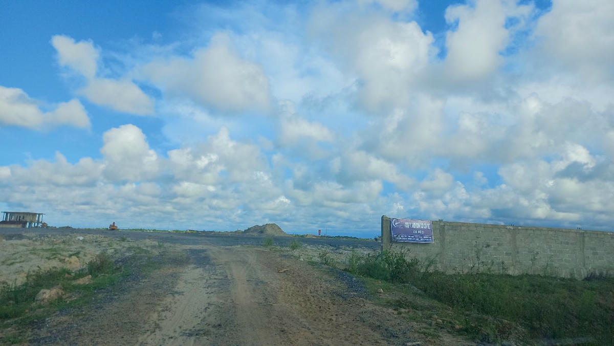 Đối chiếu với hình ảnh ghi nhận được vào khoảng tháng 7/2022, dường như dự án “giậm chân tại chỗ”.