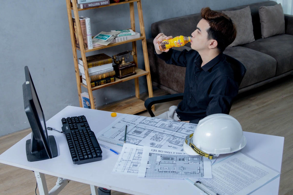 Nước tăng lực Number 1 được nhiều người làm việc về đêm lựa chọn để bổ sung năng lượng, sự tỉnh táo.