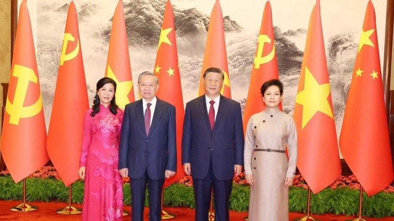 Tổng Bí thư, Chủ tịch nước Trung Quốc Tập Cận Bình và phu nhân cùng Tổng Bí thư, Chủ tịch nước Tô Lâm và phu nhân chụp ảnh chung ngày 19/8/2024, nhân dịp Tổng Bí thư, Chủ tịch nước Tô Lâm và phu nhân thăm cấp nhà nước tới Trung Quốc. (Ảnh: TTXVN)