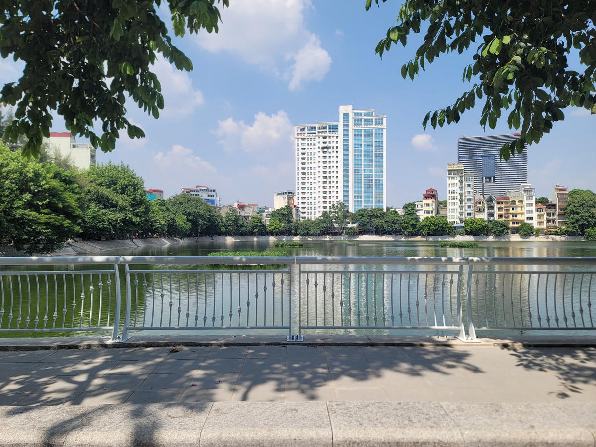 Dự án cải tạo, chỉnh trang đồng bộ hạ tầng kỹ thuật đô thị xung quanh hồ Xã Đàn (còn gọi là hồ Trung Tự, phường Nam Đồng và phường Trung Tự, quận Đống Đa, thành phố Hà Nội) với mục tiêu hướng đến đồng bộ hạ tầng giao thông, thoát nước trong khu vực, tạo cảnh quan đô thị văn minh, hiện đại, giúp người dân có không gian sinh hoạt lành mạnh.