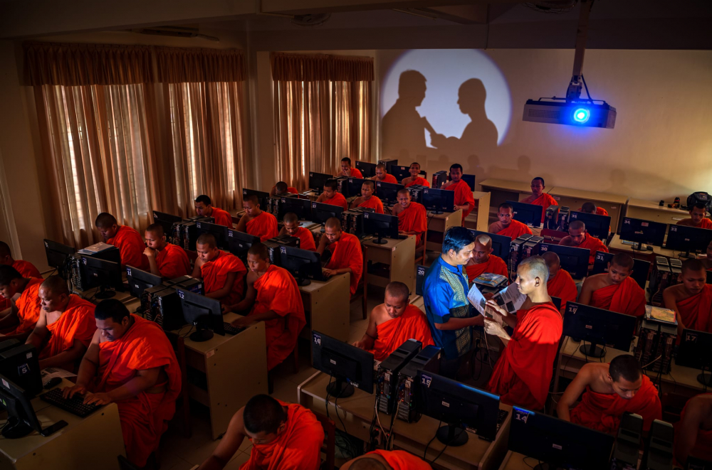 Giải Nhất - Phật giáo trong kỷ nguyên số (Đinh Công Tâm).