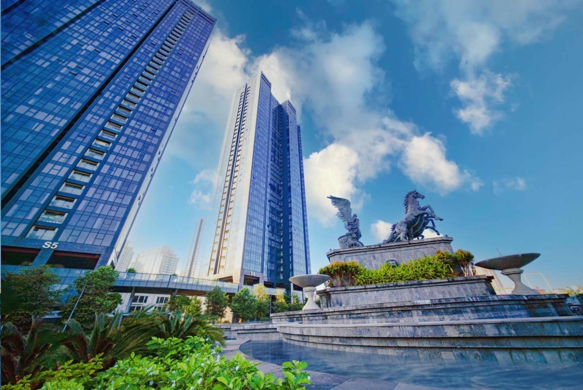 Bên cạnh đó, yếu tố minh bạch pháp lý cùng khả năng tích luỹ sinh lời và các chính sách hỗ trợ, chia sẻ lợi nhuận của CĐT… đã mang tới cho khách hàng của Sunshine sự yên tâm, hài lòng tuyệt đối khi sở hữu những căn hộ cao cấp, để “nhà Sunshine” không chỉ đẹp trong thu, mà còn là chốn an cư lý tưởng trong cả bốn mùa cùng trải nghiệm sống thông minh, gia tăng giá trị tài sản một cách ổn định và vững bền.