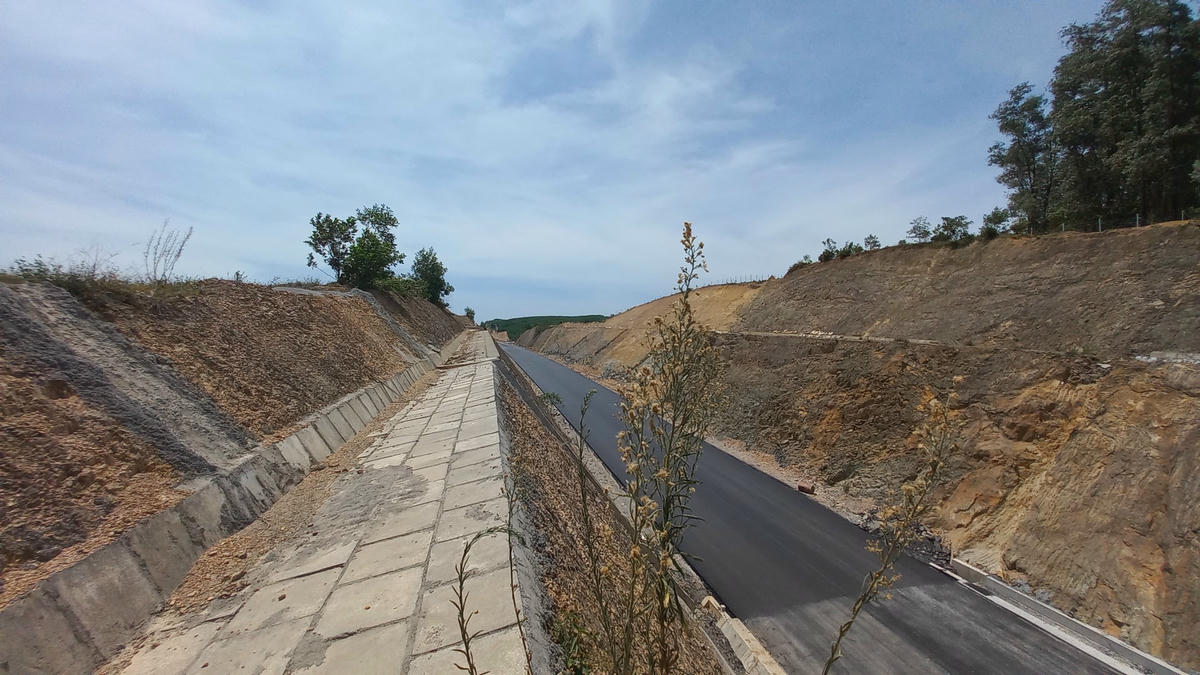 Hiện nay dự án đã hoàn thành được 87%.