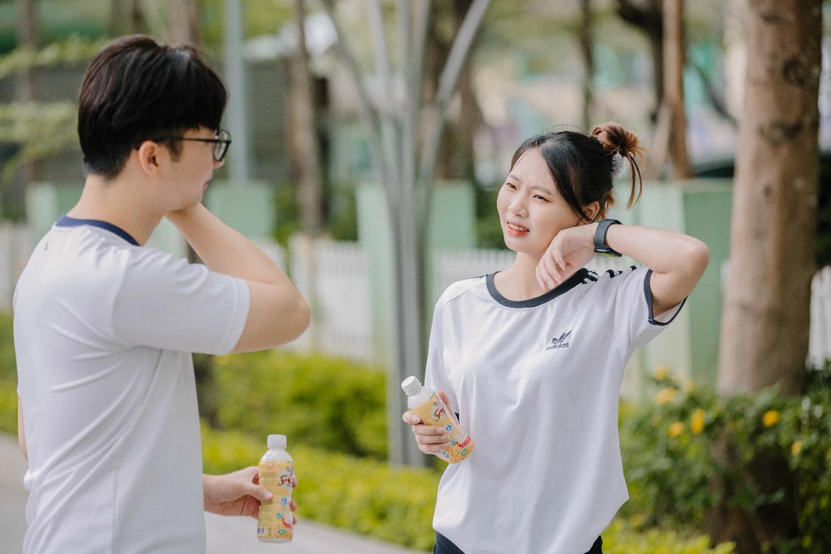 Áp lực từ công việc và cuộc sống khiến nhiều người không có thời gian nghiêm túc với chế độ ăn uống bản thân.