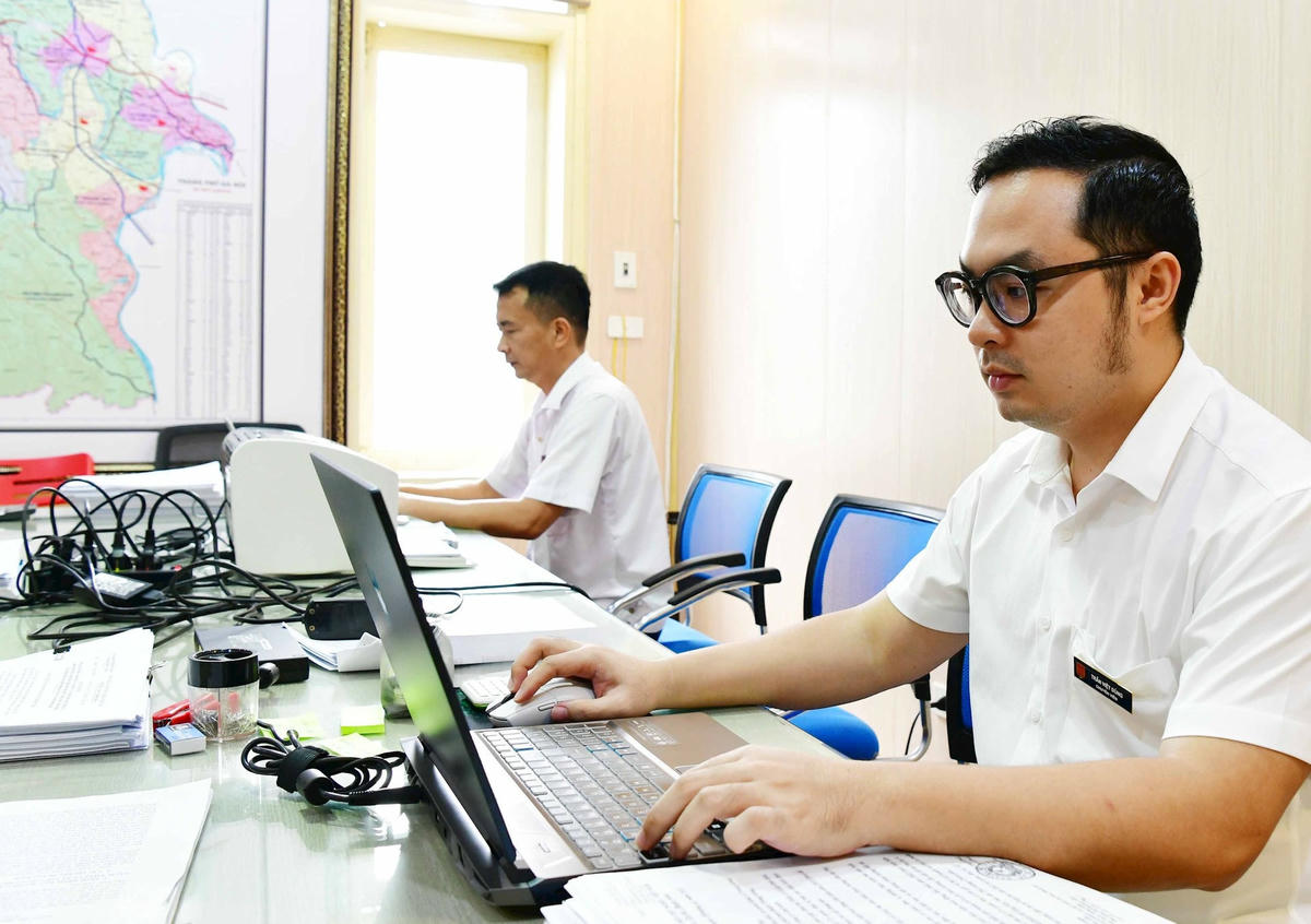 Qua hoạt động kiểm toán, KTNN đã giúp địa phương nhận thấy rõ hơn những thiếu sót, bất cập và nguy cơ rủi ro để kịp thời phòng ngừa, cũng như chấn chỉnh. Ảnh: Nguyễn Lộc