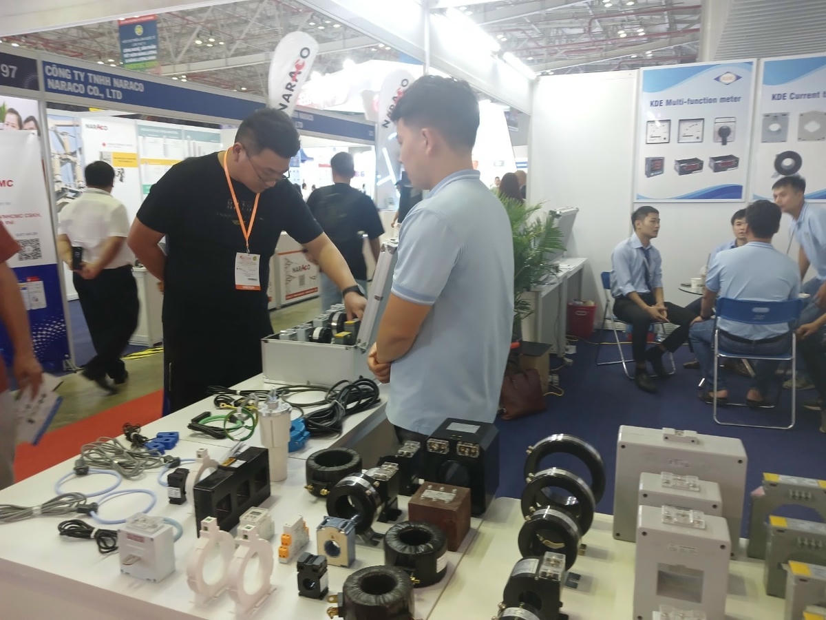 Triển lãm thu hút gần 350 doanh nghiệp tham gia.