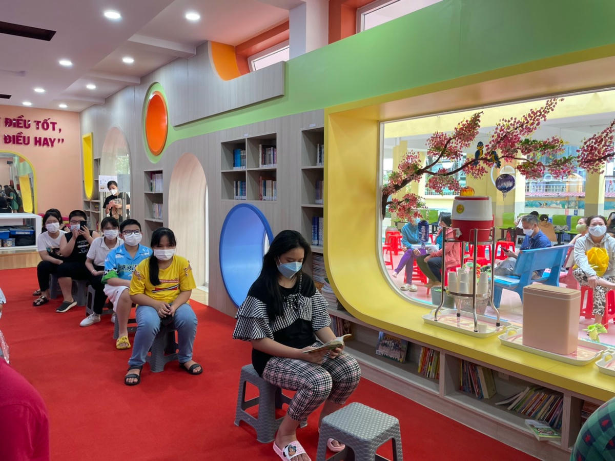 Nhiều trẻ em đi tiêm vaccine trong dịp nghỉ lễ Quốc khánh.