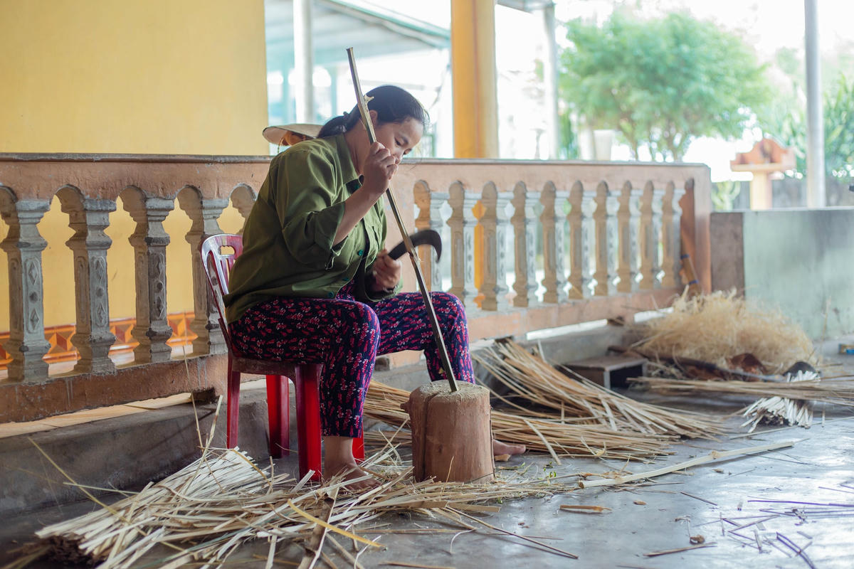 Trước đây, các sản phẩm của làng Thọ Đơn chủ yếu là các vật dụng phục vụ sản xuất nông nghiệp và sinh hoạt hàng ngày như: thúng, mủng, nong, nia, dần, sàng, rổ, rá... Hiện nay, nắm bắt nhu cầu thị trường, người dân làng nghề đã tích cực cải tiến chất lượng, mẫu mã phù hợp với thị hiếu và nhu cầu sử dụng  và đặt hàng của khách hàng.