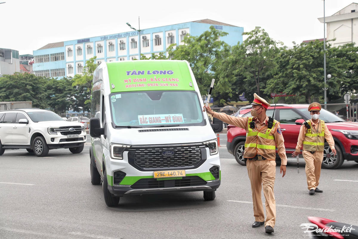 xử lý xe khách12