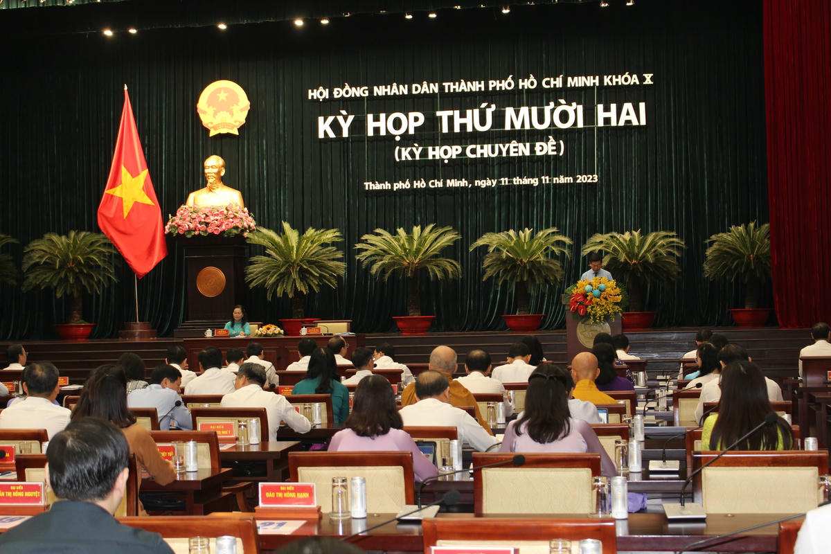 Toàn cảnh kỳ họp HĐND TP HCM sáng 11/11.