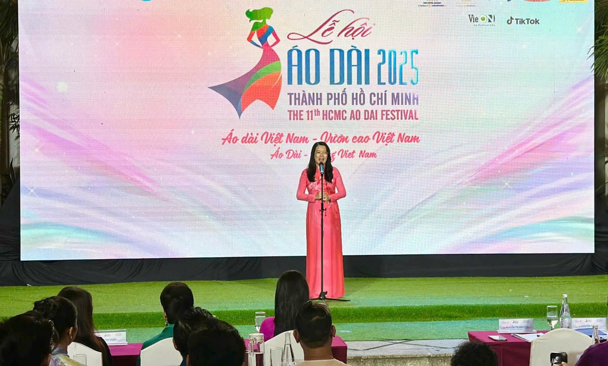 Giám đốc Sở Du lịch TP Hồ Chí Minh thông tin về lễ hội Áo dài năm 2025. Ảnh: T.G