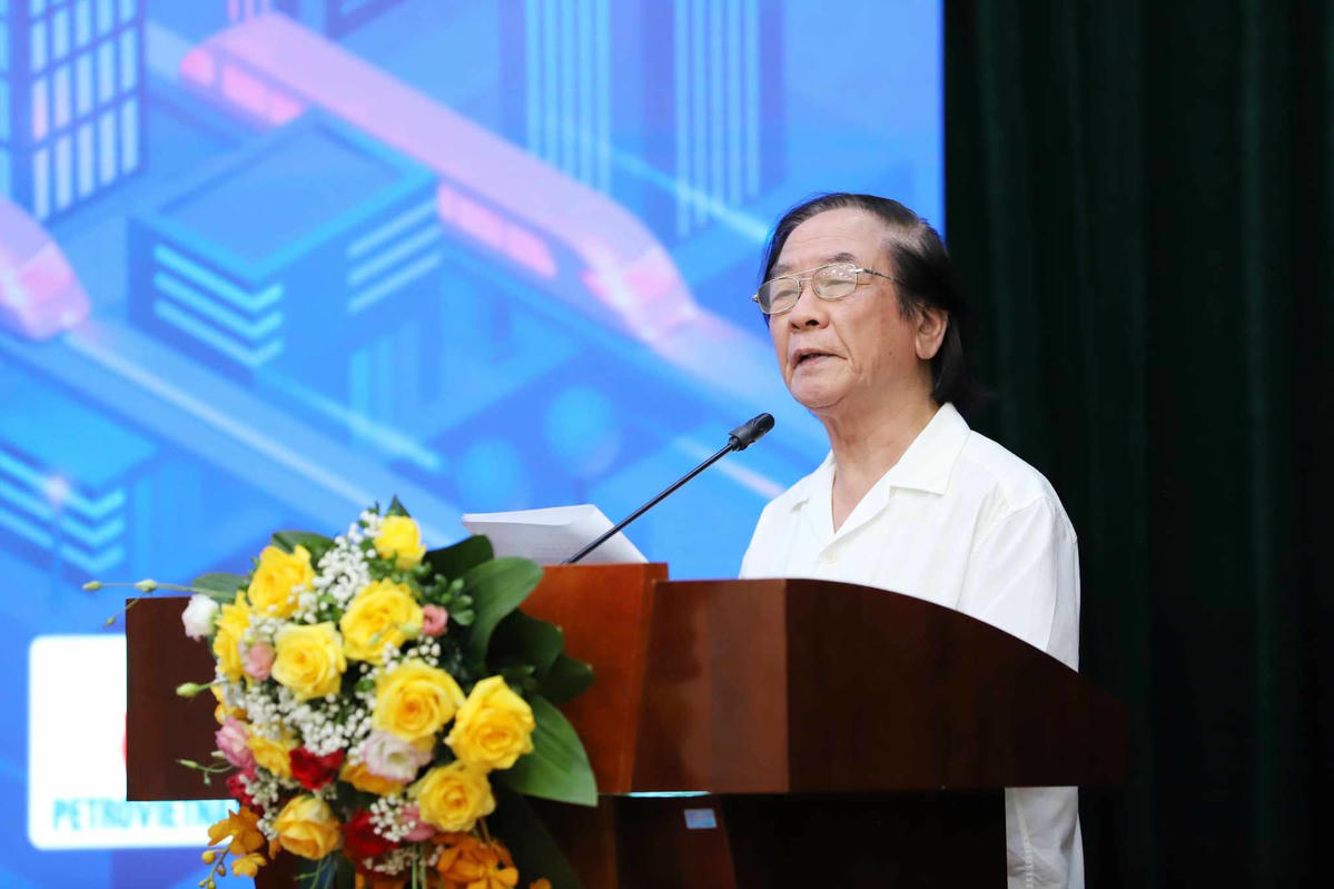 mr Nguyễn Xuân Thuỷ