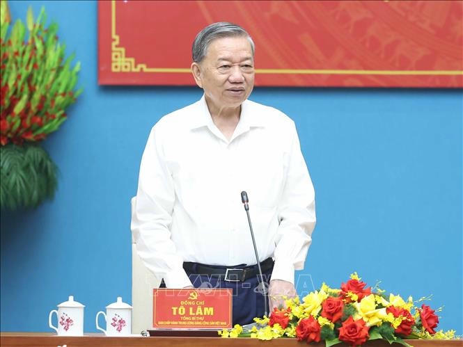 Tổng Bí thư: Tạo điều kiện phát triển các hành lang kinh tế xuyên suốt từ đồng bằng - trung du - miền núi- Ảnh 1. Tổng Bí thư: Tạo điều kiện phát triển các hành lang kinh tế xuyên suốt từ đồng bằng - trung du - miền núi- Ảnh 1.