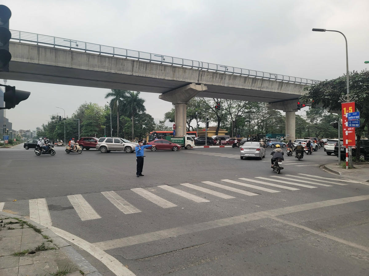 Cán bộ Thanh tra Sở Giao thông Hà Nội 