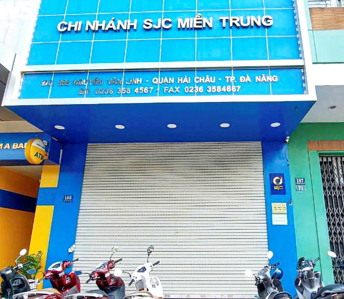 A BCĐóng cửa Nguyễn Văn Linh