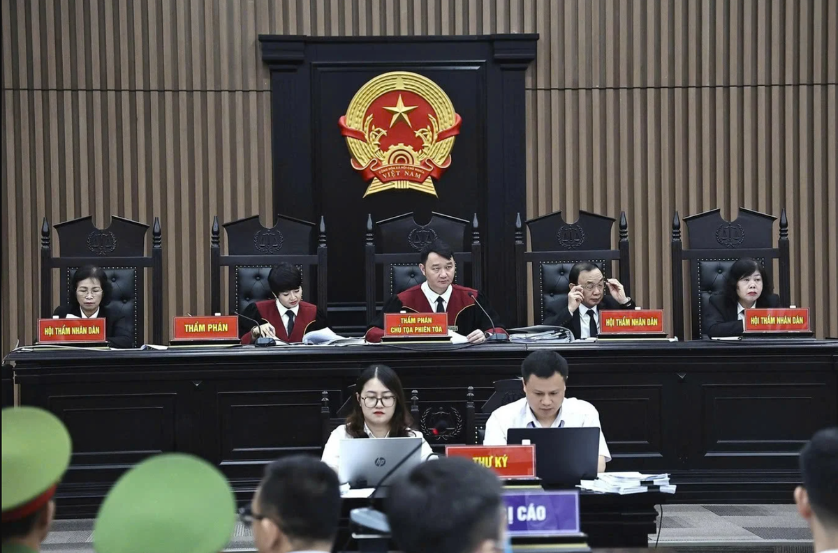 Toàn cảnh phiên xét xử. Ảnh: H.H